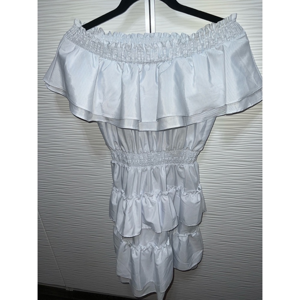NWOT Off the shoulder layered mini dress